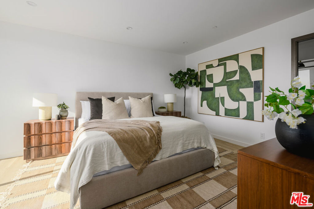 5845 David Avenue, Los Angeles, CA 90034