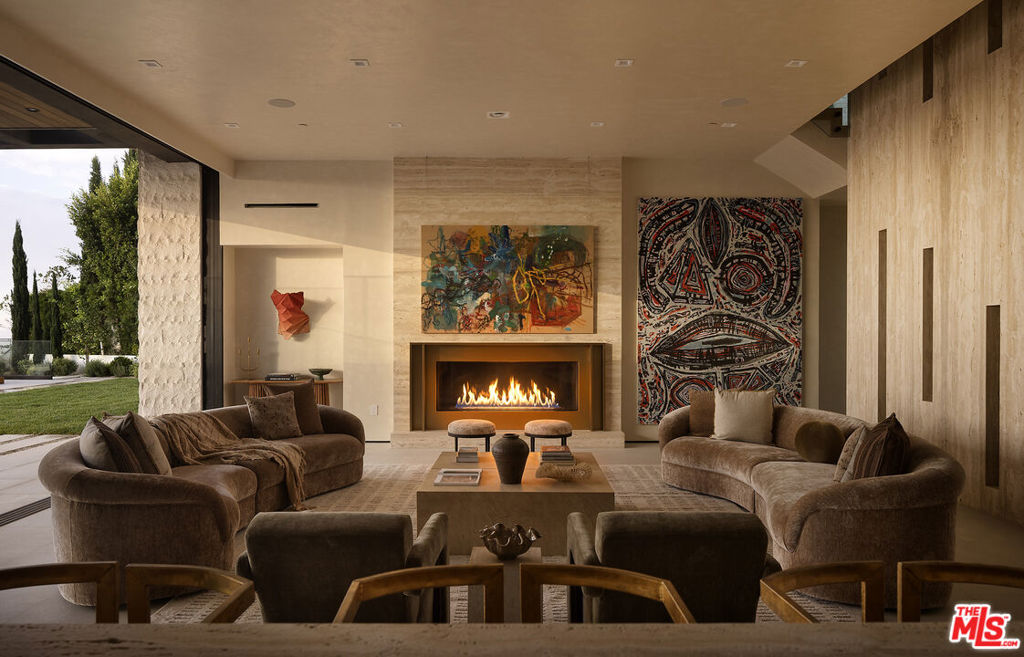 10850 Portofino Place, Los Angeles, CA 90077