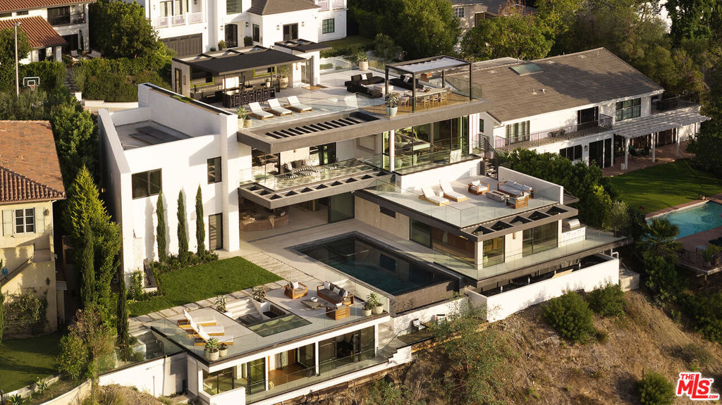 10850 Portofino Place, Los Angeles, CA 90077