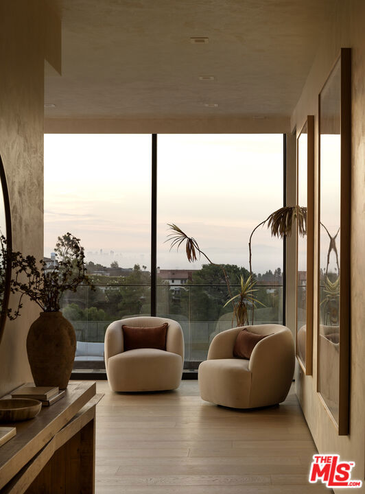 10850 Portofino Place, Los Angeles, CA 90077