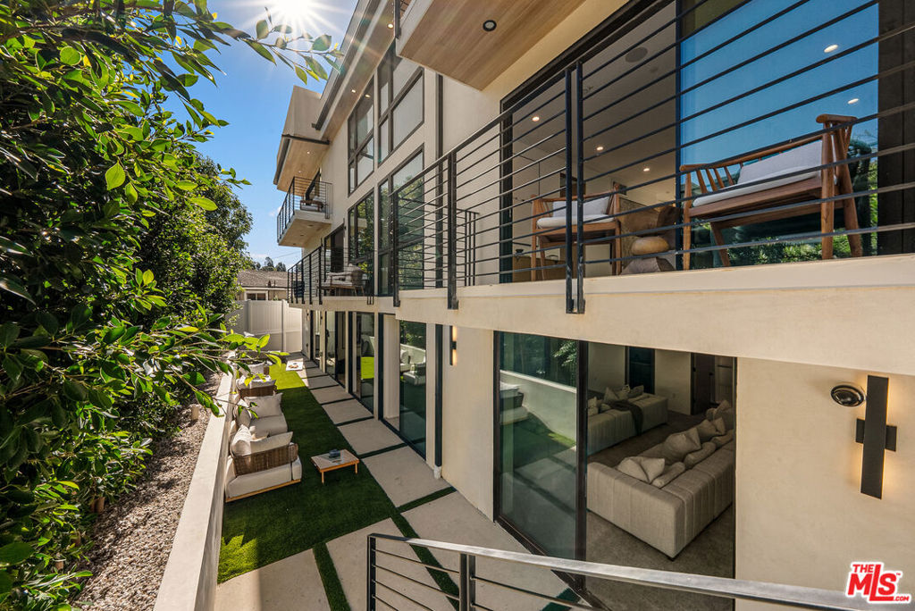 3721 Evans Street, Silver Lake, CA 90027