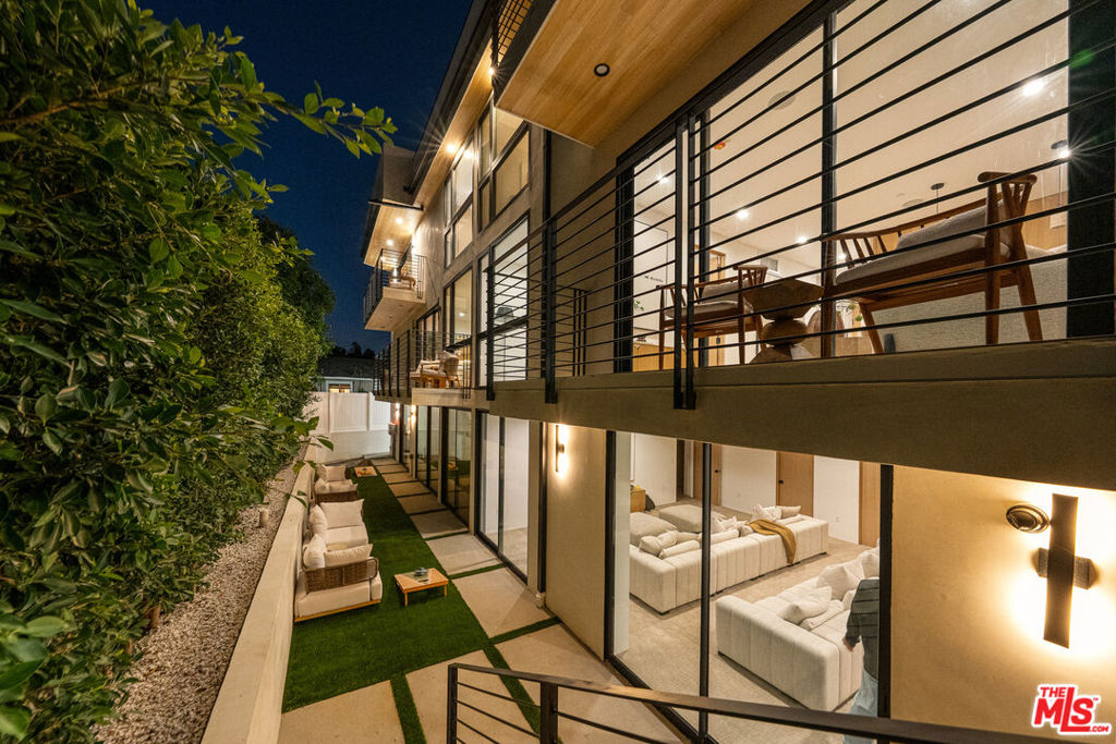 3721 Evans Street, Silver Lake, CA 90027