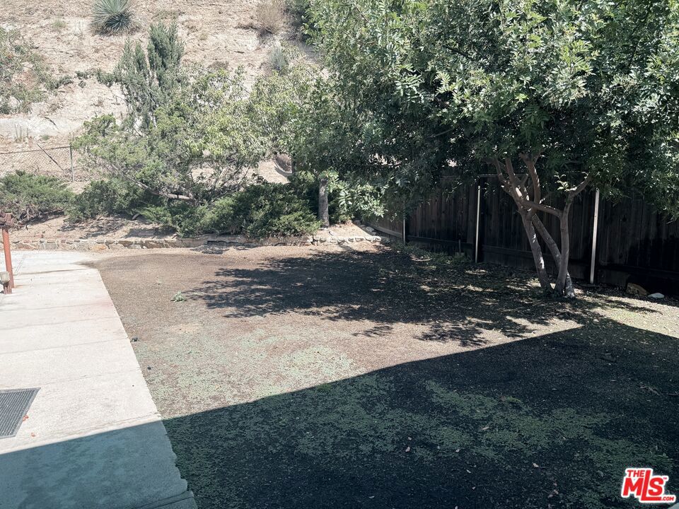 10517 Vail Drive, Sunland, CA 91040