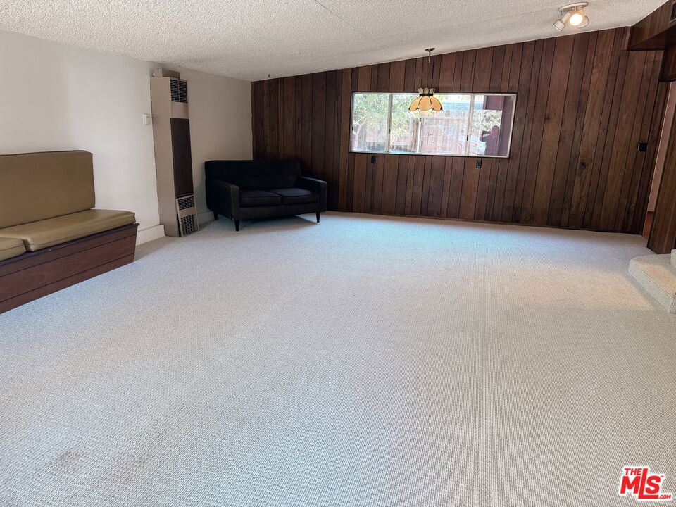 10517 Vail Drive, Sunland, CA 91040