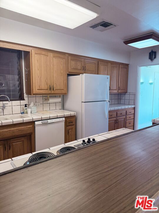 10517 Vail Drive, Sunland, CA 91040