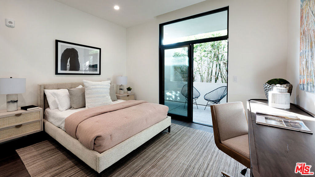 425 N Palm Drive, #102, Beverly Hills, CA 90210