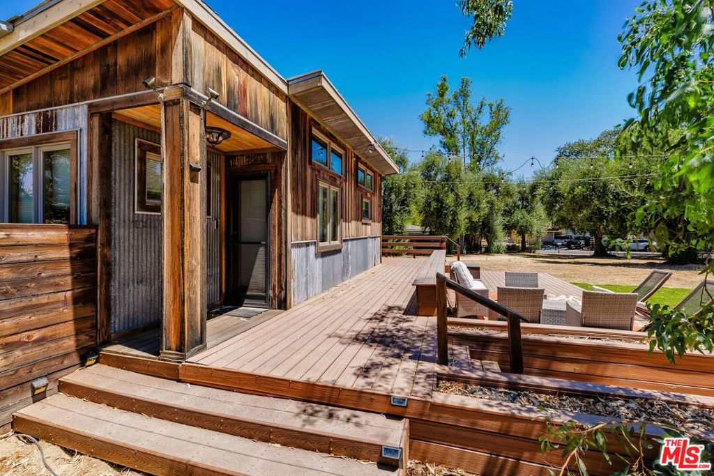 305 S Ventura Street, Ojai, CA 93023