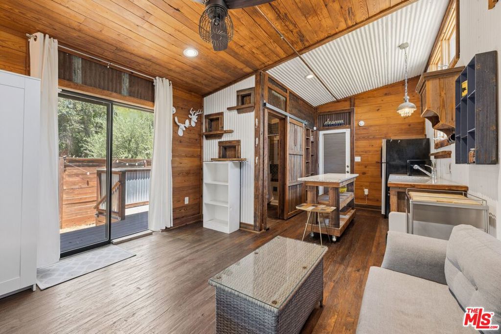 305 S Ventura Street, Ojai, CA 93023