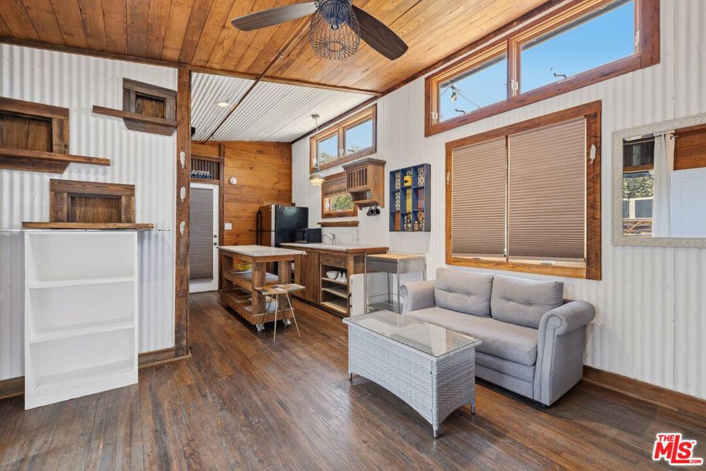 305 S Ventura Street, Ojai, CA 93023