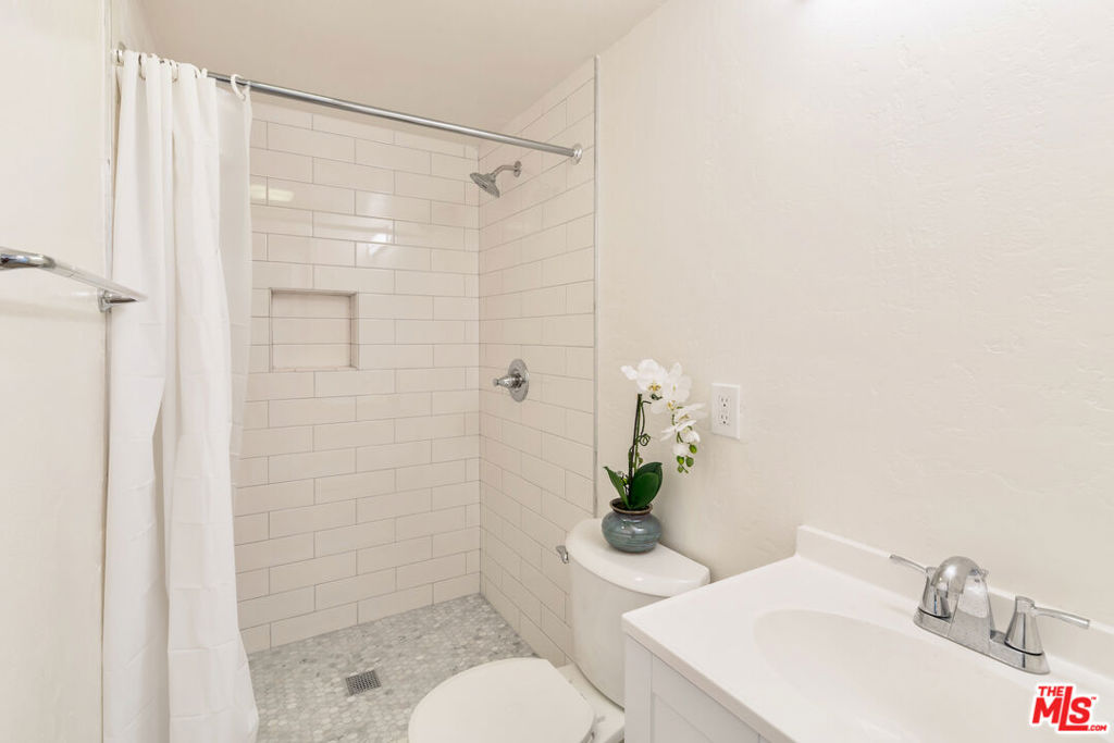 1836 The Strand, Hermosa Beach, CA 90254