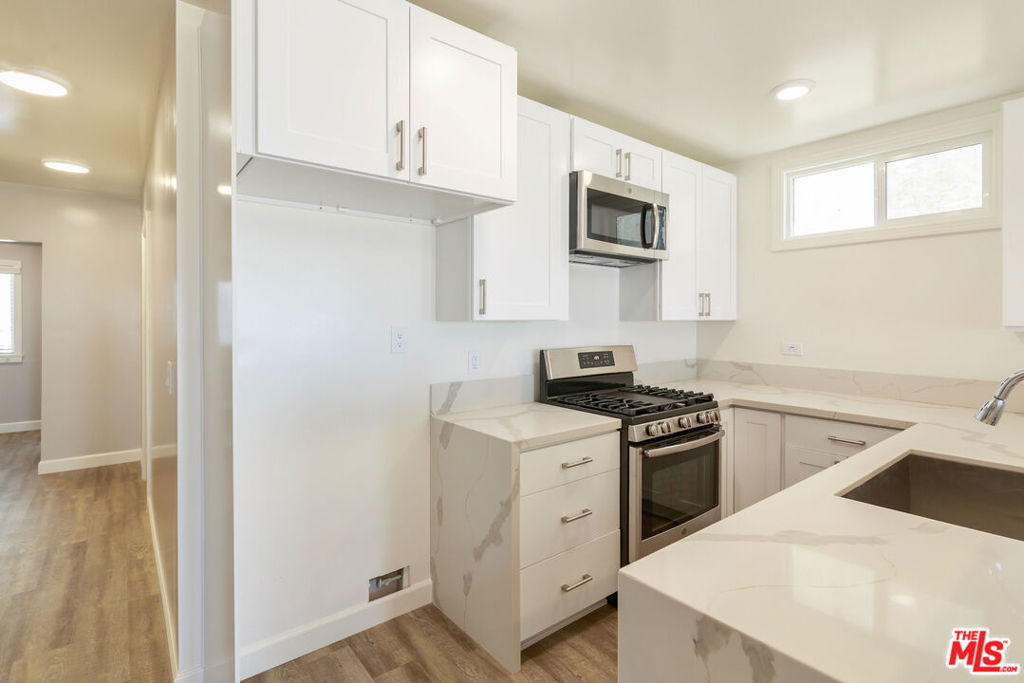1836 The Strand, Hermosa Beach, CA 90254