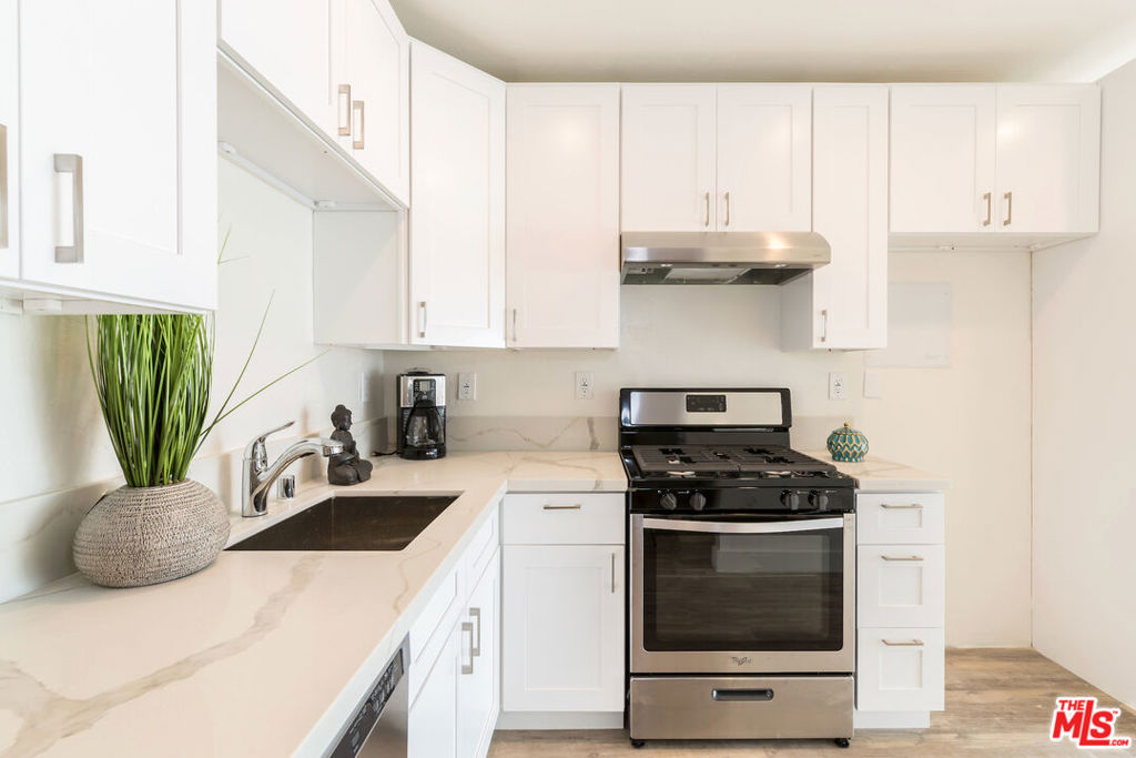 1836 The Strand, Hermosa Beach, CA 90254