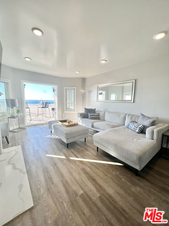 1836 The Strand, Hermosa Beach, CA 90254