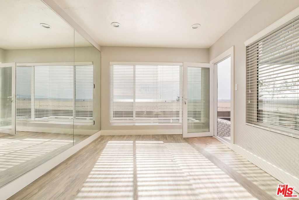 1836 The Strand, Hermosa Beach, CA 90254