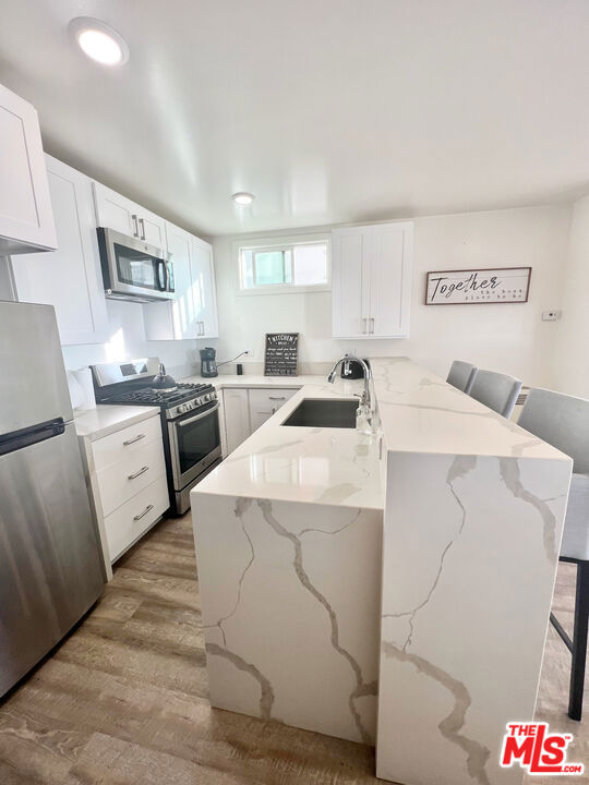 1836 The Strand, Hermosa Beach, CA 90254