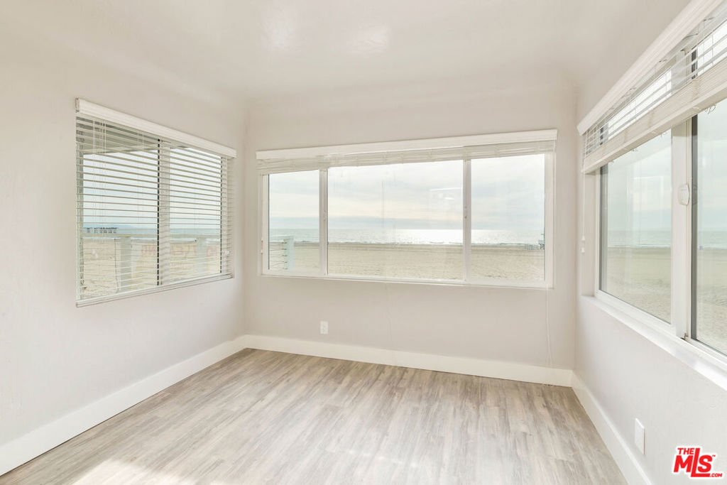 1836 The Strand, Hermosa Beach, CA 90254