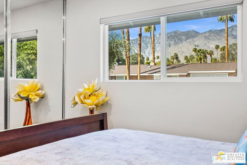 1244 S San Mateo Drive, Palm Springs, CA 92264