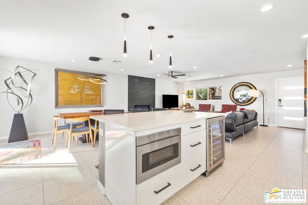 1244 S San Mateo Drive, Palm Springs, CA 92264