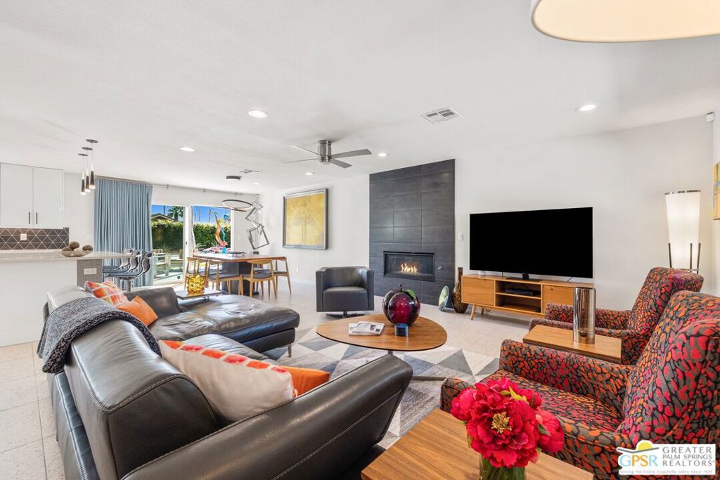 1244 S San Mateo Drive, Palm Springs, CA 92264