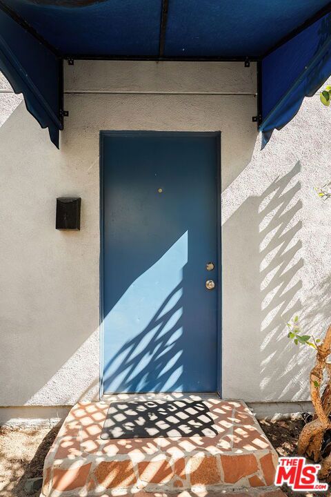 2111 Oak Street, Santa Monica, CA 90405