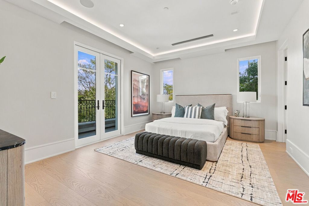 509 N Elm Drive, Beverly Hills, CA 90210