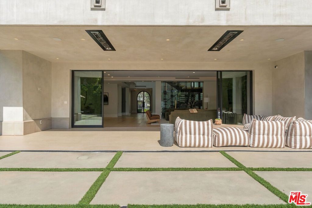 509 N Elm Drive, Beverly Hills, CA 90210