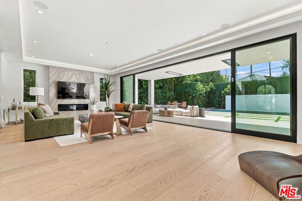 509 N Elm Drive, Beverly Hills, CA 90210
