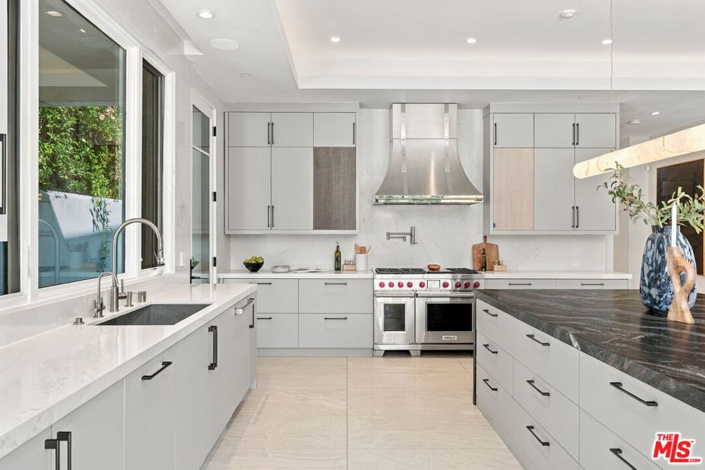 509 N Elm Drive, Beverly Hills, CA 90210