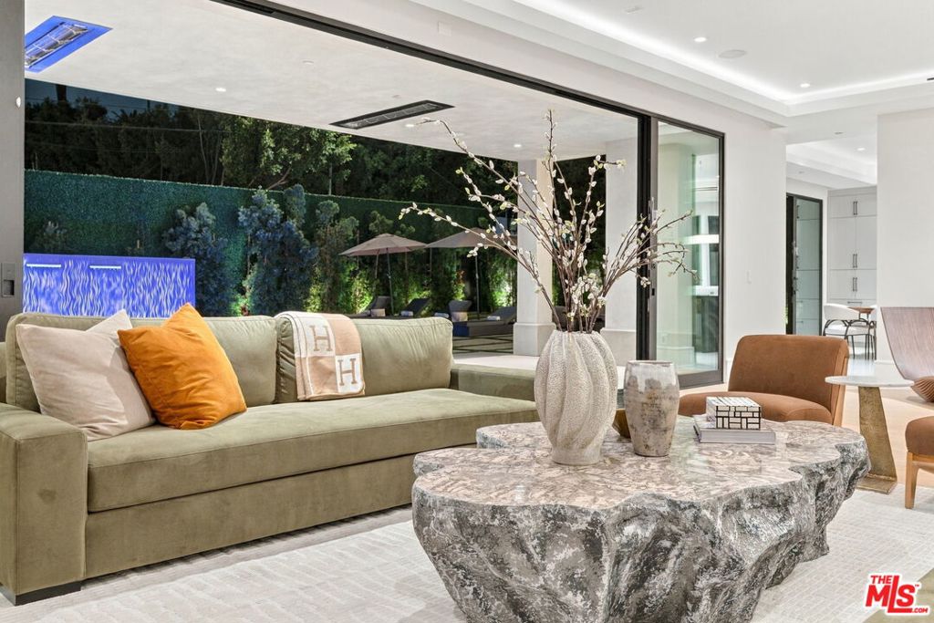 509 N Elm Drive, Beverly Hills, CA 90210