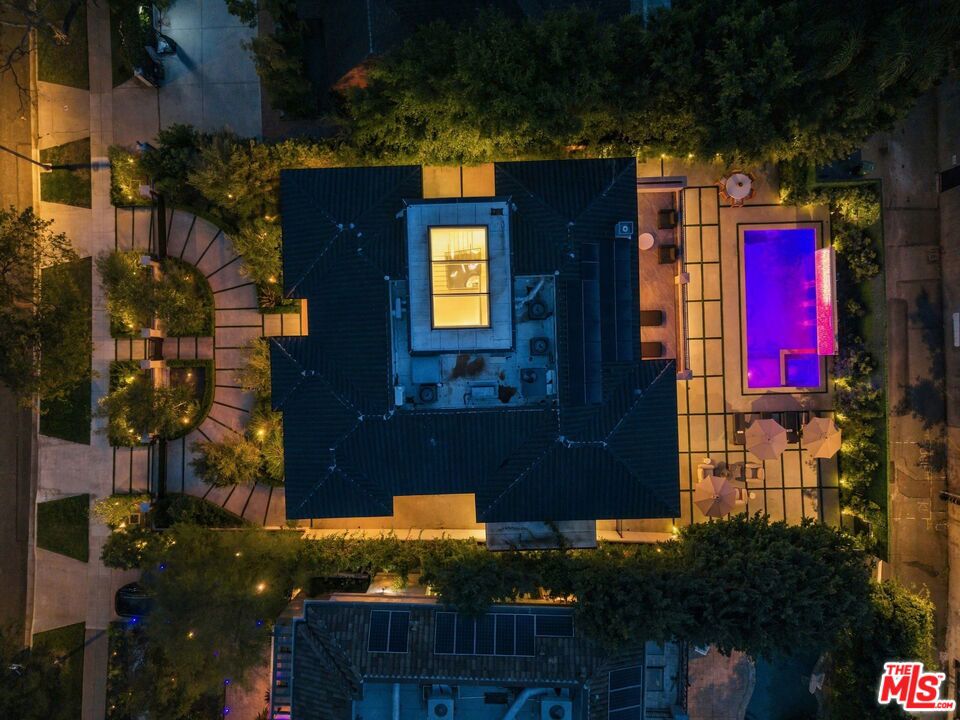 509 N Elm Drive, Beverly Hills, CA 90210