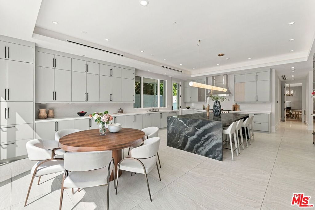 509 N Elm Drive, Beverly Hills, CA 90210