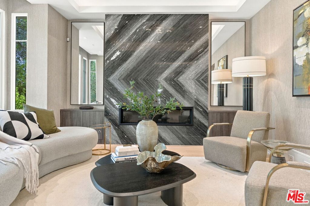 509 N Elm Drive, Beverly Hills, CA 90210