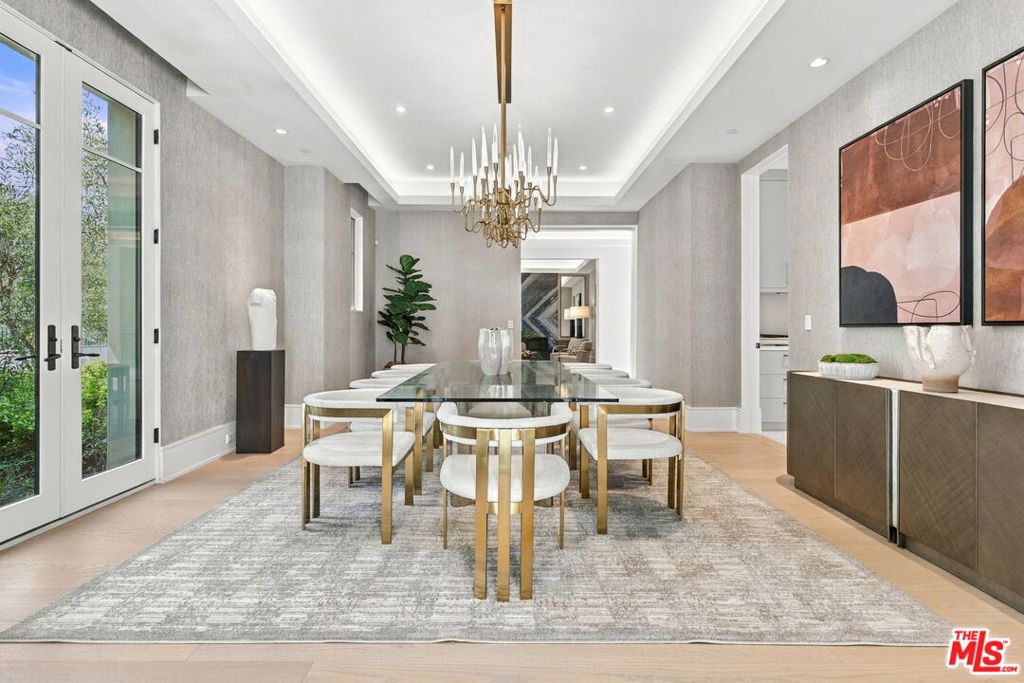 509 N Elm Drive, Beverly Hills, CA 90210