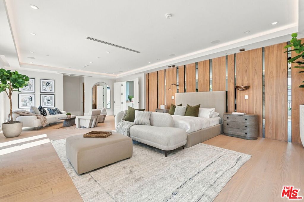 509 N Elm Drive, Beverly Hills, CA 90210