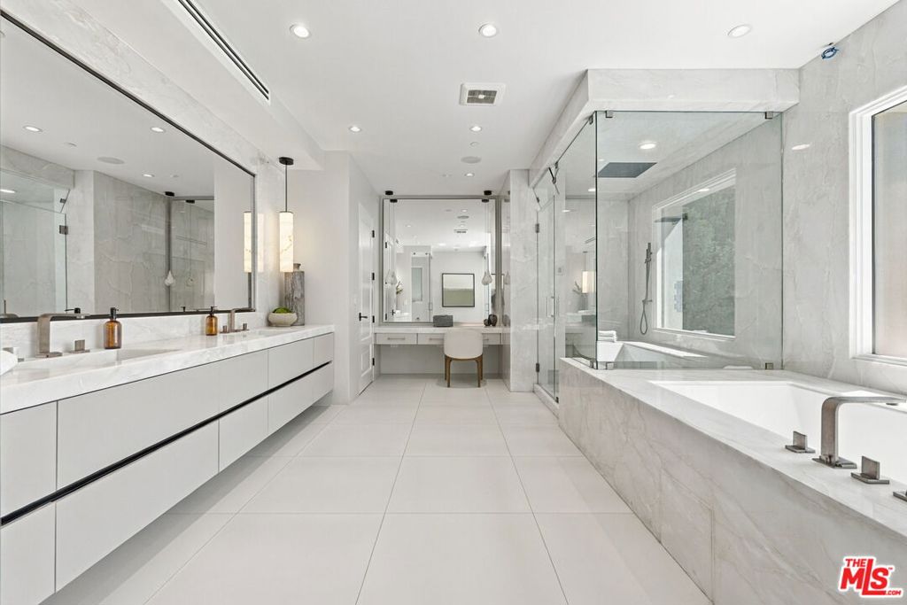 509 N Elm Drive, Beverly Hills, CA 90210
