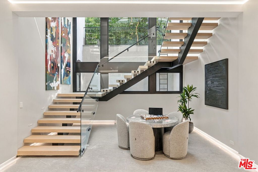 509 N Elm Drive, Beverly Hills, CA 90210