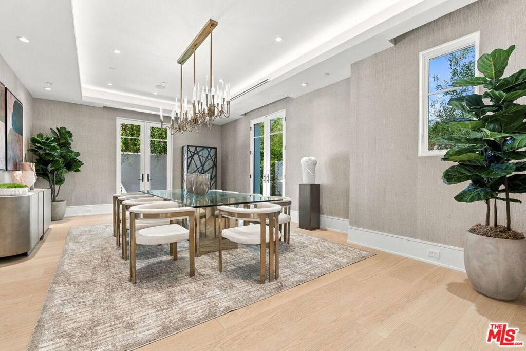 509 N Elm Drive, Beverly Hills, CA 90210