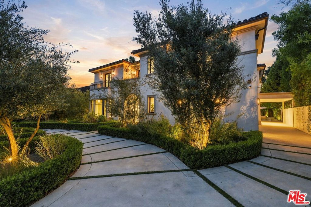 509 N Elm Drive, Beverly Hills, CA 90210