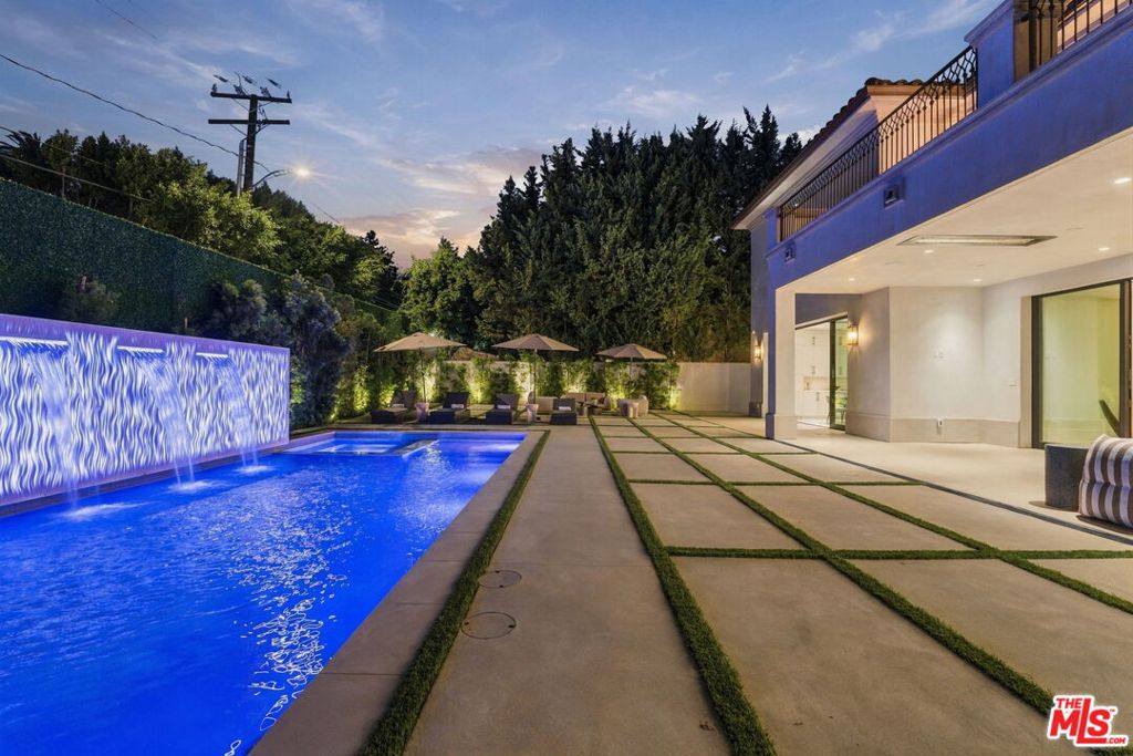 509 N Elm Drive, Beverly Hills, CA 90210