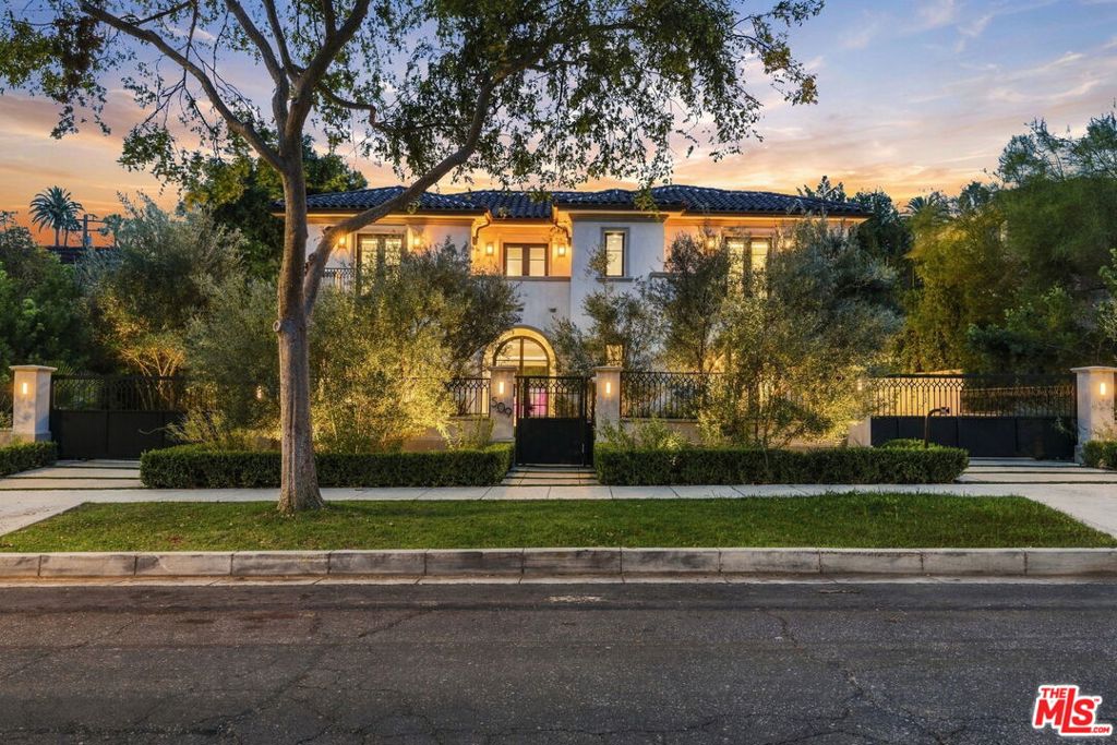 509 N Elm Drive, Beverly Hills, CA 90210