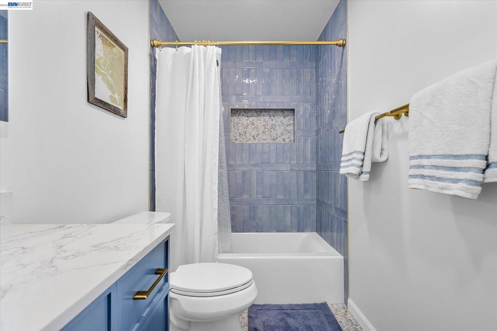 460 Cola Ballena, #D, Alameda, CA 94501