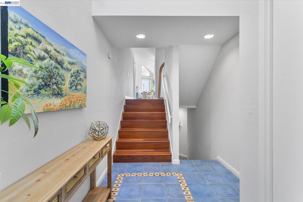 460 Cola Ballena, #D, Alameda, CA 94501