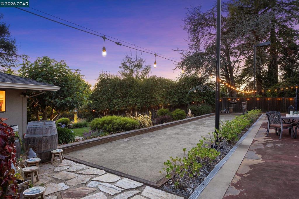 4572 Ewing Rd, Castro Valley, CA 94546