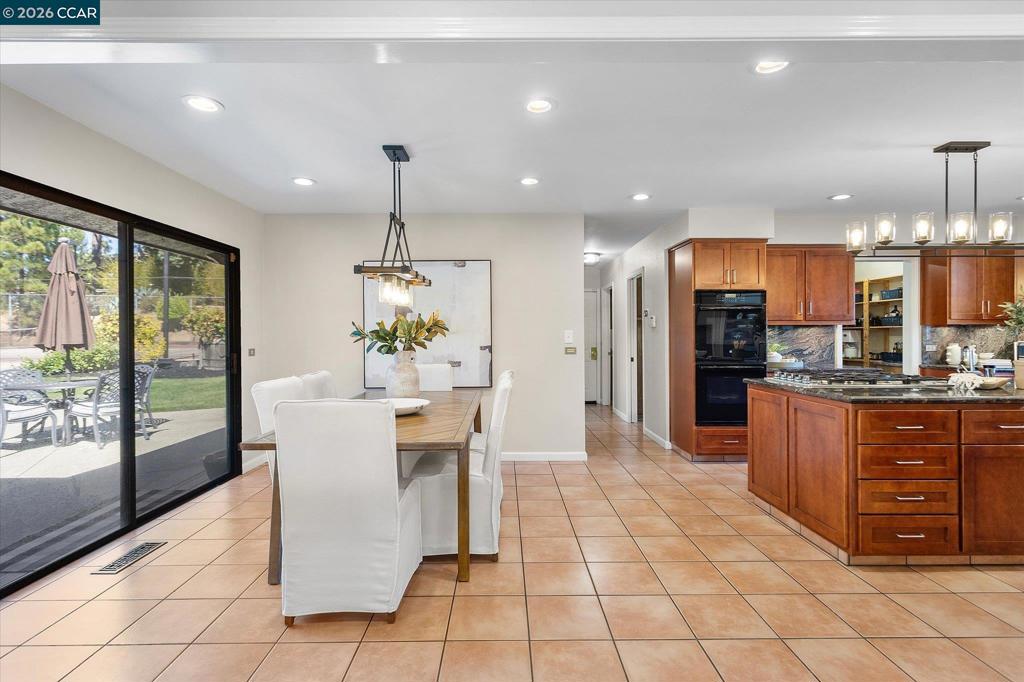4572 Ewing Rd, Castro Valley, CA 94546