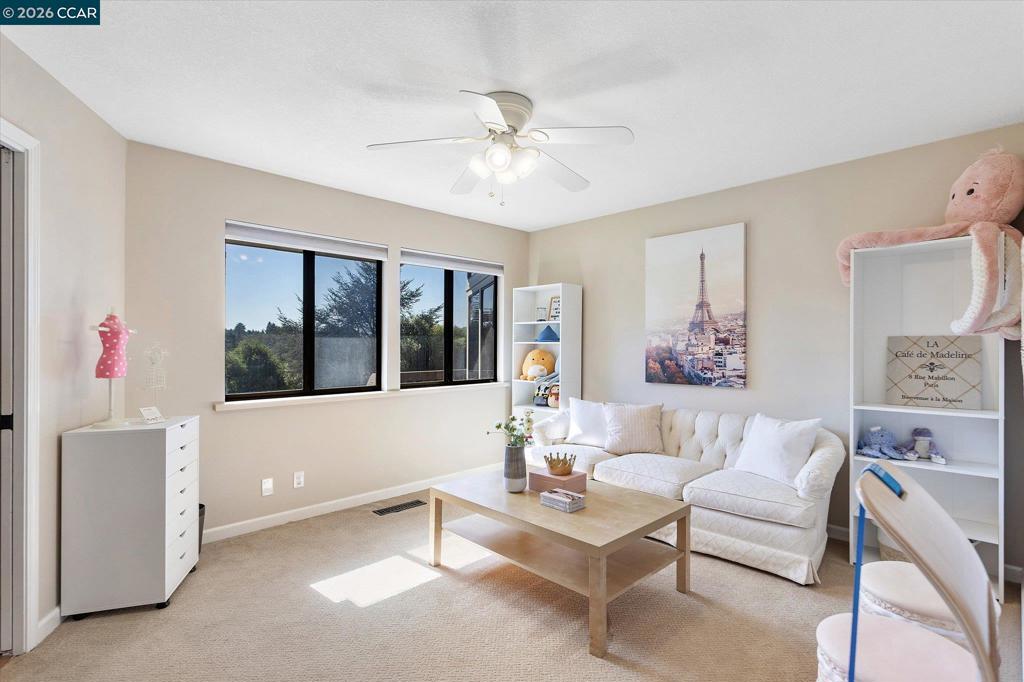 4572 Ewing Rd, Castro Valley, CA 94546