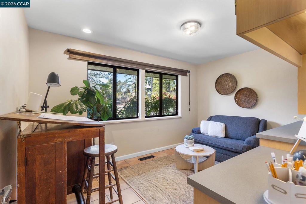 4572 Ewing Rd, Castro Valley, CA 94546