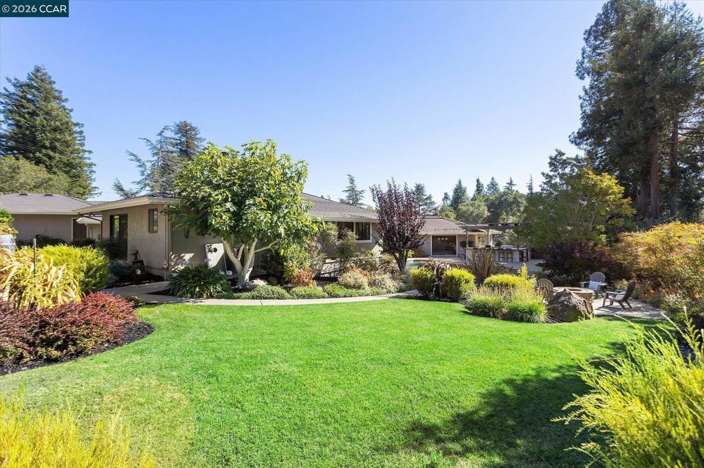 4572 Ewing Rd, Castro Valley, CA 94546