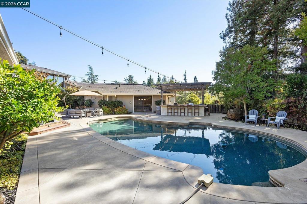 4572 Ewing Rd, Castro Valley, CA 94546