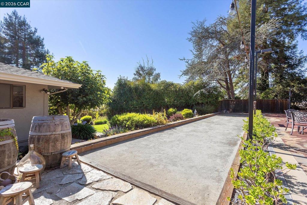 4572 Ewing Rd, Castro Valley, CA 94546