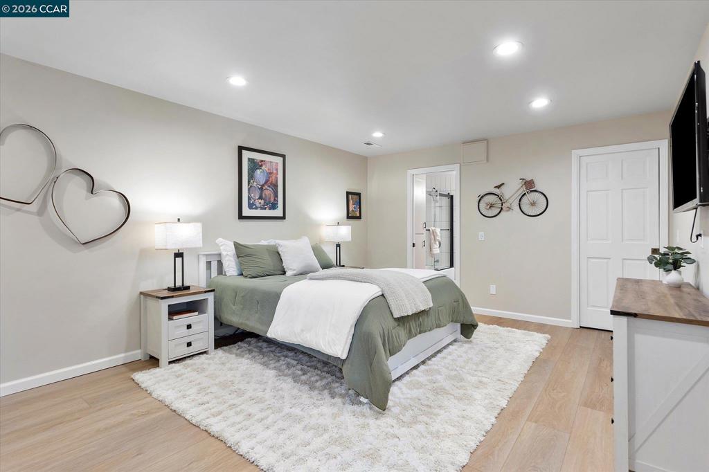4572 Ewing Rd, Castro Valley, CA 94546